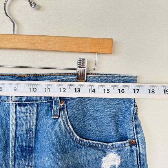 Levi's 501 Cut Off Women Shorts Blue 32 Button Fly High Rise Casual Summer Basic - Picture 3 of 10